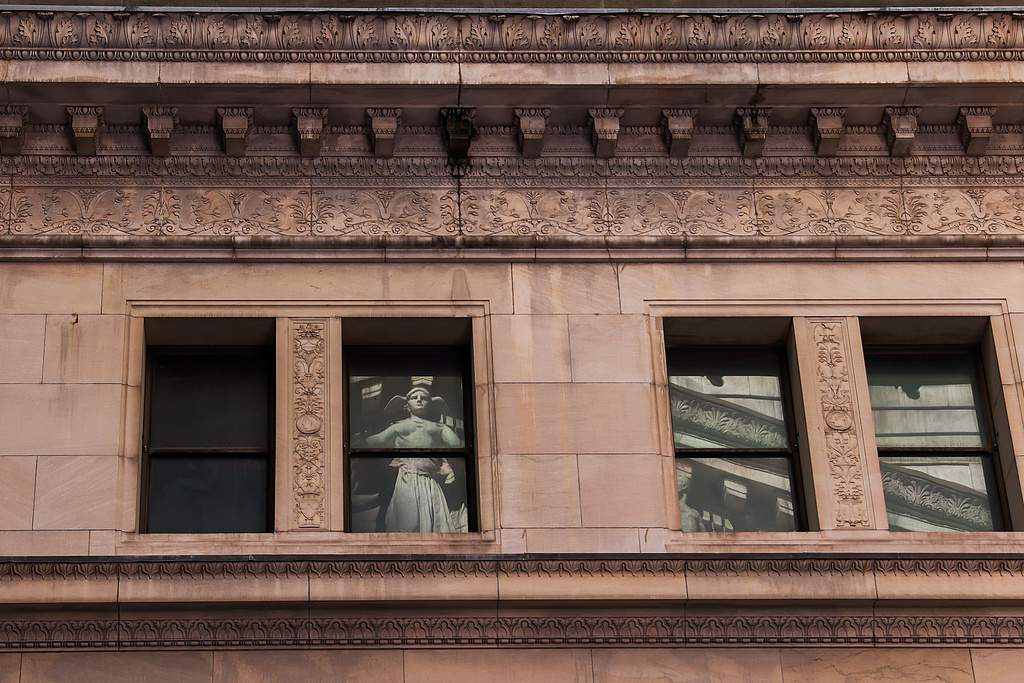 JPMorgan Raises AI Infrastructure Spending Forecast to $5.5 Trillion by 2030